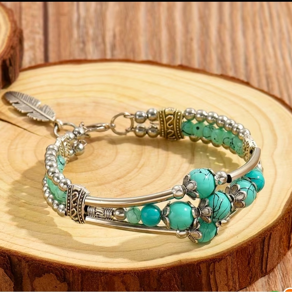 Woman’s Double Row Turquoise Bead Vintage Carved Feather Bracelet. - Picture 4 of 4